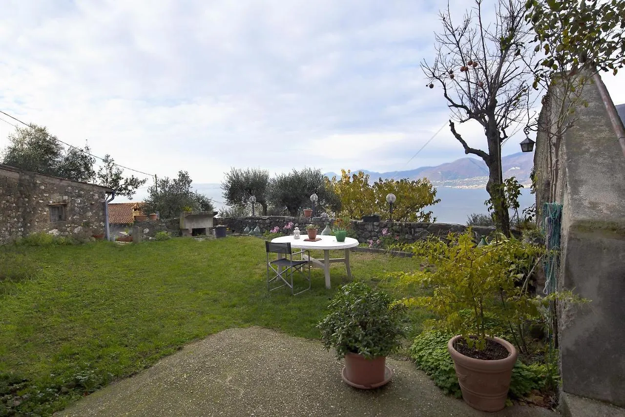 Casa Silvia Ll Daire Torri Del Benaco İtalya